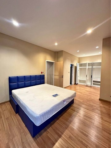 RHT2558ให้เช่าบ้านเดี่ยว ติดโรบินสันลาดกระบัง หมู่บ้านเพอร์เฟคเพลส สุขุมวิท 77  ลาดกระบัง 20/3เนื้อที่ 54 ตร.ว.พื้นที่ใช้สอย 160 ตร.ม. 4ห้องนอน 3ห้องน้ำ 2ที่จอดรถสนใจติดต่อคุณเจี๊ยบ 092-851-6969Line ID : keti2522ราคาเช่า 35,000/เดือนลาดกระบังซอย20/3 แขวงลาดกระบัง เขตลาดกระบัง กรุงเทพบ้านเดี่ยวให้เช่าหมู่บ้านเพอร์เฟคเพลส สุขุมวิท 77 4 ห้องนอน 3 ห้องน้ำ มี WiFi หมู่บ้าน perfect place ลาดกระบัง 20/3 (ใกล้โรบินสันลาด