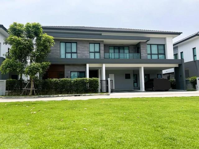 ให้เช่าบ้านเดี่ยว 2 ชั้น โครงการเดอะ ซิตี้ บางนา Type: Godiva (FULLY FURNISHED) ติดเมกกะบางนาราคาเช่า 200,000 บาท / เดือนที่ตั้ง ถนนกาญจนาภิเษก ตำบลบางแก้ว อำเภอบางพลี จังหวัดสมุทรปราการ 10540ติดต่อ : คุณภัสพงณ์ 0634098164Line : deedee23https://www.facebook.com/profile.php?id=61581484955548พื้นที่ใช้สอย 416 ตารางเมตร จำนวน 2 ชั้น 5 ห้องนอน 6 ห้องน้ำ ที่จอดรถ 4 คัน (ในร่ม)มี 2 ห้องนั่งเล่น 1 ห้องแม่บ้าน พร้อมห้องน้ำ แอร์ 9 ตัว รวมห้องแม่บ้านสิ่งอำน�