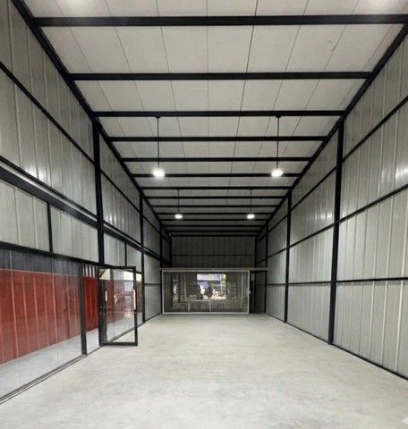 โกดัง  ออฟฟิศ โยธินพัฒนาเลียบทางด่วนรามอินทราลาดพร้าว 71. ซอยโพธิ์แก้ว ถนนนวมินทร์ ถนนประเสริฐมนูกิจรหัส AOM 2684  152 sqm. (7.6*20) (ว่าง 8 ยูนิต)- เข้าออกได้หลายทาง  เลียบทางด่วนรามอินทรา ลาดพร้าว 71 ซอยโพธิ์แก้ว ถนนนวมินทร์• ถนนประเสริฐมนูกิจ- อนุญาต จดทะเบียนพาณิชย์- โกดังสร้างใหม่+ออฟฟิศพร้อมห้องน้ำในตัว - เหมาะสำหรับ cafe,studio,สำนักงาน, คลังเก็บสินค้า- ค่าน้ำ 20 บาท / หน่วย- ค่าไฟ 7 บ�