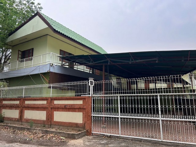   ขาย บ้านเดี่ยว/ทาวน์เฮ้าส์/คอนโด โครงการ ขาย ที่ดินพร้อมสิ่งปลูกสร้าง อำเภอท่าม่วง กาญจนบุรี   ตำบลวังขนาย อำเภอท่าม่วง กาญจนบุรี  ราคาโปรโมชั่น  2,948,000    บาท    ลดจาก   4,988,000    บาท ราคาโปรโมชั่นตั้งแต่วันที่  13 มีนาคม - 31 พฤษภาคม 2569  รายละเอียดทรัพย์ -  เนื้อที่ 1-0-54.1  ตารางวา   -  บ้านหันไปทางทิศ ตะวันออกเฉียงใต้  พิกัดทรัพย์ : https://maps.app.goo.gl/ztFgJdvaVx9YveEs7  สถานที่ใกล้เคียง   -  ที่ว่าการอำเภอท่�