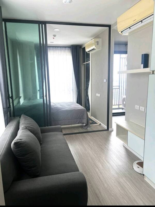  C27937ขายห้องชุดคอนโดJW Station@Ramintar ขนาด33.43ตรม.ชั้น20 1ห้องนอน1ห้องน้ำ ตกแต่งพร้อมอยู่บรรยาศร่มรื่น น่าอยู่ใกล้สถานีรถไฟฟ้าสายสีชมพู สถานีเศรษฐบุตร - ป้ายรถเมล์อยู่หน้าคอนโดมีรถผ่านหลายสาย - สามารถออกทางด่วนและวงแหวนรอบนอกได้ สะดวก - ใกล้ ศูนย์การค้า สรรพสินค้าแฟชั่นไอส์แลนด์ - ใกล้ ตลาดสดมีนบุรีและจตุจักร 2 - ใกล้สำนักงานเขตมีนบุรี,สน.มีบุรี - สถานที่ ราชการหลายแห่ง - �