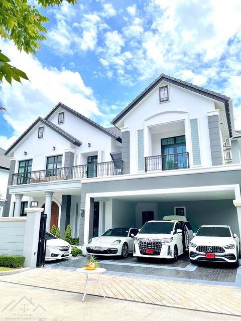 ขายบ้านหรู 2 ชั้น 115.6 ตรว. THE PALAZZO ปิ่นเกล้า ทำเลดี ติดถนนบรมราชชนนี ใกล้ทางด่วน+ราชพฤกษ์ ตกแต่งพร้อมอยู่ พร้อมสระว่ายน้ำ    *** ราคาขาย 31.9 ล้านบาท (จาก 43.9 ลบ )ติดต่อ::  ชยา โทร/ID Line:: 0942823961   Link Line:: https://line.me/ti/p/3xFA1An8Kcรหัส# T26-539คฤหาสน์หรู 2 ชั้น THE PALAZZO ปิ่นเกล้า ติดถนนบรมราชชนนี ใกล้ทางด่วน+ราชพฤกษ์ ตกแต่งพร้อมอยู่ • ตั้งอยู่บนที่ดิน 115.6 ตารางวา• พื้นที่ใช้สอย 403 ตารางเมตร• 4 ห้องนอน 5 ห้องน้ำ• 1 ห้องร�