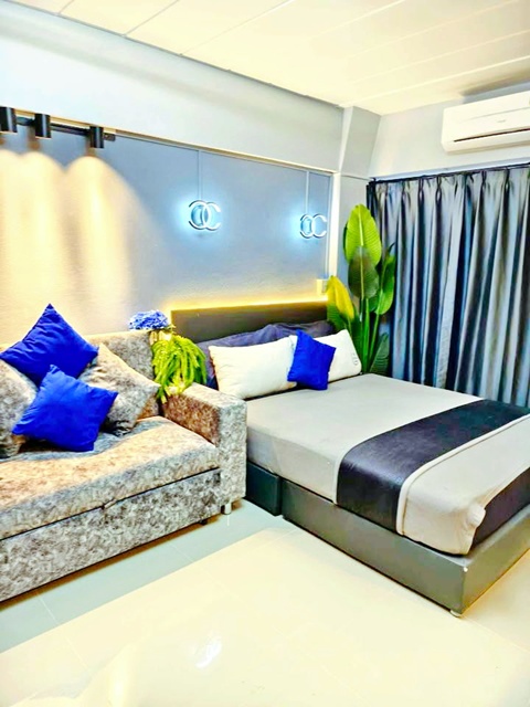 ใกล้ BTS แยกคปอ 200 ม. 30 ตร.ม. ขาย 5.49 แสน สราสินี คอนโดเทล  ขาย-เช่าคอนโด 1 นอน 1 น้ำ ห้องตกแต่งครบ สไตล์โมเดิร์น เฟอร์นิเจอร์ใหม่ทั้งห้อง อาคาร A ชั้น 2 มีลิฟท์ เดินขึ้นสะดวก ทำเลพหลโยธิน ใกล้ตลาด รพ.บีแคร์ 500 ม.สถานศึกษา และสิ่งอำนวยความสะดวก เหมาะอยู่อาศัย หรือปล่อยเช่า เดินทางสะดวก เชื่อมต่อถนนหลักหลายสาย 5,499 B-M.near BTS Yaek Kropo 200 m. 30 sq.m. Sarasinee Suite Condotel For Sale Rent 1 bed 1 bath condo sale price 549,999 THB fully furnished modern style with brand new furnitur