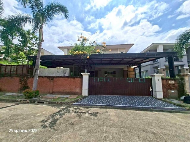   ขาย บ้านเดี่ยว/ทาวน์เฮ้าส์/คอนโด โครงกา คาซ่า แกรนด์ รัตนาธิเบศร์-ราพฤกษ์ เมืองนนทบุรี  ถนน/ซอย ราชพฤกษ์ ตำบล บางรักน้อย  อำเภอ เมืองนนทบุรี จังหวัด นนทบุรี  ราคาโปรโมชั่น    7,449,000  บาท    ลดจาก   9,500,000    บาท ราคาโปรโมชั่นตั้งแต่วันที่ 1 เมษายน 2569 – 30 มิถุนายน 2569  รายละเอียดทรัพย์ -  เนื้อที่ 80.00 ตร.ว. พื้นที่ใช้สอย 306.96 ตร.ม. -  บ้านหันไปทางทิศ เหนือ  พิกัดทรัพย์ : https://maps.app.goo.gl/tP6rabax482p4qc89  สถานที