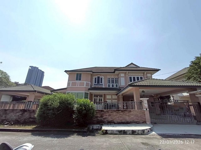   ขาย บ้านเดี่ยว/ทาวน์เฮ้าส์/คอนโด โครงการ...  ถนน/ซอย ตำบล อำเภอ จังหวัด  ราคาโปรโมชั่น   13,393,000   บาท    ลดจาก  18,300,000    บาท ราคาโปรโมชั่นตั้งแต่วันที่ 1 เมษายน 2569 – 30 มิถุนายน 2569  รายละเอียดทรัพย์ -  เนื้อที่ 130.50 ตร.ว.  พื้นที่ใช้สอย 420.75 ตร.ม. -  4 ห้องนอน 4 ห้องน้ำ  -  บ้านหันไปทางทิศ ตะวันออกเฉียงเหนือ  พิกัดทรัพย์ : https://maps.app.goo.gl/FFEmS8irDKpgSg7t8  สถานที่ใกล้เคียง   -MRT ไทรม้า -ตลาดต้นสัก สนามบินน้ำ นนทบุรี -ม�