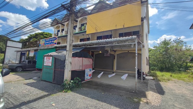 ขายอาคารพาณิชย์ 3 ชั้น หนองหาร สันทราย จังหวัดเชียงใหม่ 