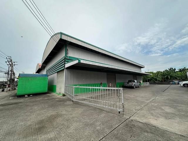 ให้เช่าโกดัง336ตร.ม.ย่านกัลปพฤกษ์บางแคแขวงบางแครถใหญ่เข้า-ออกได้ใกล้ตลาดสำเพ็ง 2ราคาเช่า 45,000 บาท / เดือน ( สัญญาขั้นต่ำ 3 ปี ประกัน 3 เดือน ล่วงหน้า 1 เดือน )ที่ตั้ง ถนนบางแค ซอยบางแค 3 แขวงบางแค เขตบางแค กรุงเทพมหานคร 10160ติดต่อ : คุณภัสพงณ์ 0634098164Line : deedee23https://www.facebook.com/profile.php?id=61581484955548พื้นที่ใช้สอย 336 ตารางเมตร ขนาด 12 x 28 เมตร จำนวน 1 ห้องน้ำ (ด้านหลัง)มีตู้ออฟฟิศด้านหน้าโกดัง ที่จอดรถกว้าง