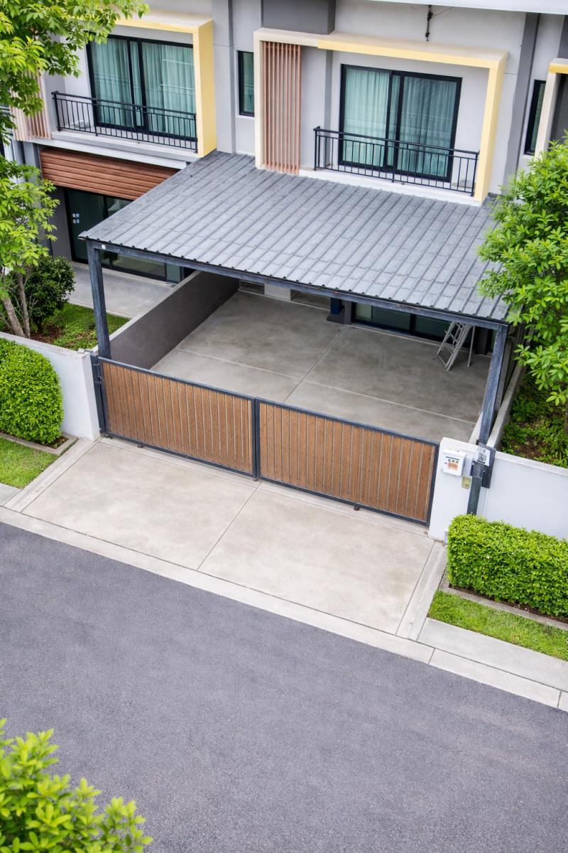 เทิดราชัน-ดอนเมือง แอร์3 หลังสุดท้ายในโครงการ ทาวน์โฮม 2ชั้น 3นอน รร.พระหฤทัยดอนเมือง 900 ม.  19ตร.ว. 152ตร.ม. ใกล้ตลาดใหม่ดอนเมือง 1.5 กม.