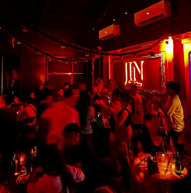 เซ้งด่วน ร้านเหล้า Bar & Restaurant ใจกลางเมือง สมุทรปราการ ในตลาด Black Market