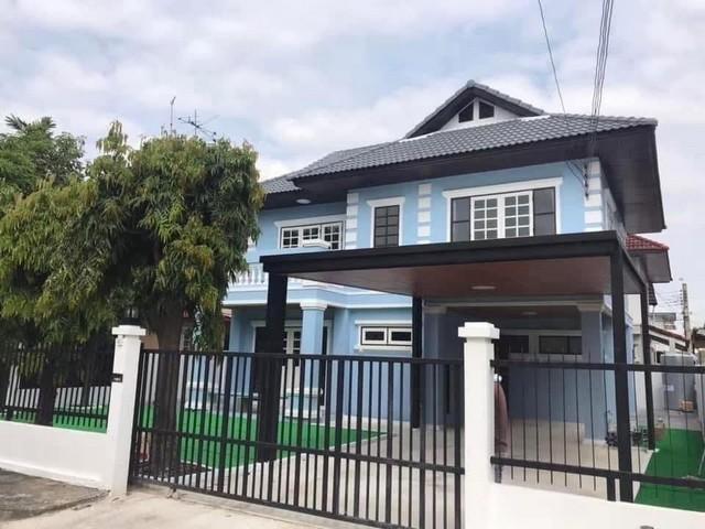 ให้เช่าบ้านเดี่ยวหมู่บ้านมณียา รัตนธิเบศว์ 3 ห้องนอน 2 ห้องน้ำ เฟอร์นิเจอร์และเครื่องใช้ไฟฟ้าครบ ใกล้รถไฟฟ้า(RH1481)ติดต่อAgent : คุณเด่นชัย: 09-8481-8989:06-2839-4747ID Line :0984818989โครงการ, หมู่บ้านมณียา รัตนธิเบศว์ที่ตั้ง ตำบล ไทรม้า อำเภอเมืองนนทบุรี นนทบุรี 11000บ้านเดี่ยว 2 ชั้น พื้นที่ 64 ตร.วา 3 ห้องนอน 2 ห้องน่ำเตียงนอน ทุกห้องห้องรับแขก 1 ห้องใหญ่1 ห้องแม่บ้าน พร้อมห้องน้ำห้องครัวโต๊ะทำงา