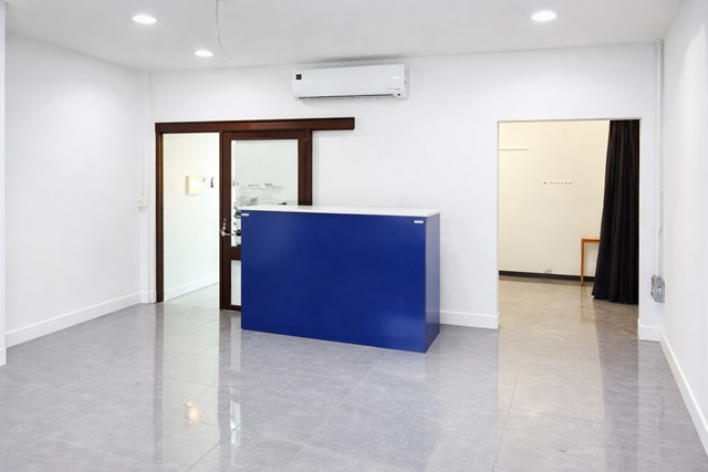 BTSอารีย์  สะพานควาย ร้านทำผม BTSสะพานควาย 250ม.พร้อมที่จอดรถ ลด30-35% 21,998 B-M.จาก30,000 บาท  สตูดิโอ 1 ห้องน้ำ 44 ตร.ม. ชั้น 4 ทำเลศักยภาพ เหมาะทำออฟฟิศ ร้านเสริมความงาม ร้านอาหารเดลิเวอรี่ หรือสตูดิโอ เดินทางง่าย Hair salon BTS SaphanKhwai 250m. parking available Studio BTS Ari 30-35% off, 21,999 THB (from 30,000 THB). 1bath  44sq.m. 4th floor 21,999B-M. prime location suitable for office creative studio  easy access near BTS Ari and Victory Monument30-second videohttps://youtube.com/shorts/mk8sYLGliPUถนนพหลโยธิน แขวงสามเสนใน เขตพญาไท กรุงเทพมหานครพื้นที่ชั้น 4 ภ�