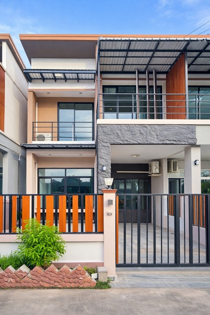 4นอน 21ตร.วา. เชลล์ หนองคาย 1.4กม.  Caltex1.4กม.  ให้เช่าทาวน์โฮม 2 ชั้น พร้อมเฟอร์ ม.ขอนแก่น วิทยาเขตหนองคาย 800 ม.  170ตร.ม. 11,999 B-M  3น้ำ 11,999 B-M ถ. มิตรภาพ สะพานไทย-ลาว ร่มรื่น วิวธรรมชาติfor rent fully furnished 4beds KhonKaen University NongKhai 800m. Shell NongKhai 1.4km. Caltex 1.4km. 2-story townhome  11,999THB/month, 21 sq.wa, 170 sq.m, 3 bathrooms. Located on Mittraphap Road, near the Thai-Lao Friendship Bridge. Lush greenery and natural views.ทางแยกต่างระดับเคหะหนองคายมิตรภาพ สะพานไทย-ลาว ตำบล หนองกอมเกาะ เมือง หนองคาย 21 ตร.วา. 170 ตร.ม.21 sq.wa. 170 sq.m.4 ห้องนอน 3