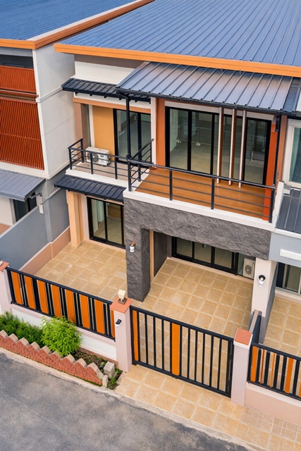 เชลล์ หนองคาย 1.4กม. ม.ขอนแก่น วิทยาเขตหนองคาย 800 ม.Caltex1.4กม.   ให้เช่าทาวน์โฮม 2 ชั้น พร้อมเฟอร์  4นอน  21ตร.วา. 170ตร.ม.  3น้ำ 