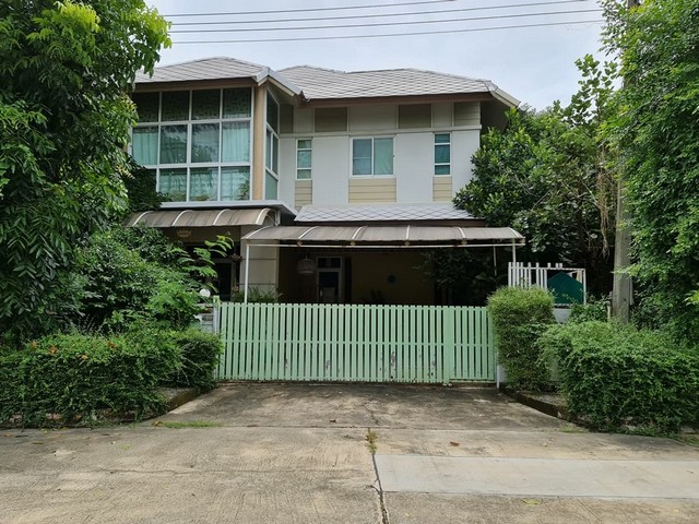  รหัสทรัพย์ (Code ID) :  PTT-26-C10254  ราคา  3,349,000 บาท (ราคาต่อรองได้) ▸ เนื้อที่  66.40 ตารางวา  พื้นที่ใช้สอย 247 ตารางเมตร   ▸ - ห้องนอน - ห้องน้ำ     ▸ 1 ที่จอดรถ   บ้านเดี่ยวหันไปทางทิศ   พิกัดทรัพย์ :  https://maps.app.goo.gl/bkxDqHNAKQgAMHfS7  สถานที่ใกล้เคียง ▸ใกล้เมเจอร์ ซีนีเพล็กซ์ รังสิต ▸ใกล้ตลาดสะพานแดงมาร์เก็ต ▸ใกล้ตลาดรังสิต ▸ใกล้โรงพยาบาลบางปะกอก-รังสิต 2  สอบถามเพิ่มเติม / นัดชม โทร. 097-419-5982(พลอย) โทร. 096-932-4624(ออมสิน) 