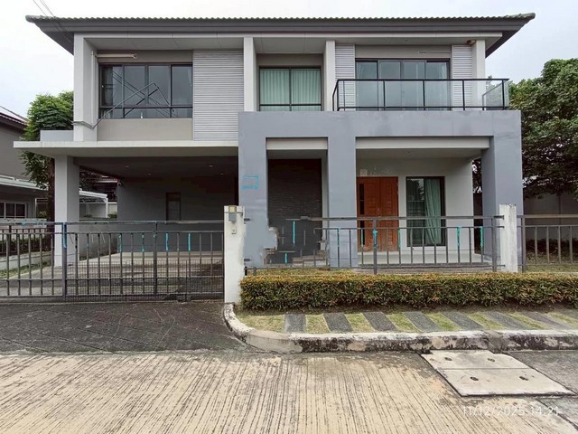   ขาย บ้านเดี่ยว/ทาวน์เฮ้าส์/คอนโด โครงการ เวนิว พระราม 5  ถนน/ซอย บางไผ่พัฒนา ตำบล บางไผ่ อำเภอ เมืองนนทบุรี จังหวัด นนทบุรี  ราคาโปรโมชั่น   8,578,000   บาท    ลดจาก  11,250,000    บาท ราคาโปรโมชั่นตั้งแต่วันที่ 1 เมษายน 2569 – 30 มิถุนายน 2569  รายละเอียดทรัพย์ -  เนื้อที่67.70 ตร.ว.  พื้นที่ใช้สอย 249.00 ตร.ม.  -  บ้านหันไปทางทิศ เหนือ  พิกัดทรัพย์ : https://maps.app.goo.gl/w5vXDH4TrsQ6XWDfA  สถานที่ใกล้เคียง   -แม็คโคร นครอินทร์ -โลต