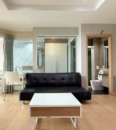 ให้เช่า 10,000/เดือน*Trams Condo – เจ็ดยอด เดินไปเมญ่าแค่ 5 นาทีไปเรียน มช. ก็ใกล้มาก นั่ง Grab ไปเซ็นเฟส / รพ. / สนามบิน ง่ายสุดอยู่สบาย ฟีลดี มีครบทุกอย่างที่ต้องการ .1 ห้องนอน 1 ห้องน้ำห้องนั่งเล่นแยกชั้น7 ขนาด 38.51 ตารางเมตรเครื่องใช้ไฟฟ้าครบ* ตู้เย็น / เครื่องซักผ้า/ แอร์ 1 ตัว *.สิ่งอำนวยความสะดวกเกินราคา!ฟิตเนสสวนพักผ่อนบนดาดฟ้าห้องเรียนเงียบๆ อ่านหนังสือสบายห้องปิงปอง & สนุ�