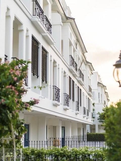ให้เช่าทาวน์โฮม 3 ชั้น 218 ตร.ม. โครงการ ลีออง สุขมวิท 62 ใกล้ BTS บางจาก