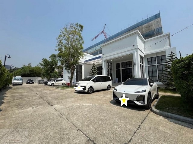 ขาย ที่ดิน 351 ตรว. พร้อมอาคาร 250 ตรม ย่านแบริ่งซอย 5 เพียง 3 นาที ถึง BTS สถานีแบริ่ง 