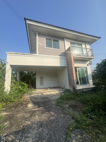 ขาย บ้านเดี่ยว หมู่บ้านเพอร์เฟคพาร์ค สุวรรณภูมิ 2 หลังมุม สนใจติดต่อคุณ นิตยา โทร. 0979974771 Line ID : 0979974771คุณ เอกราช โทร. 0631843999 Line ID : 0631843999รหัสทรัพย์ Npa002มีนบุรี(64BK010301609)ราคาพิเศษ สุดๆ* ขาย  3,825,000 บาท ราคานี้ หมดเขต 31/5/69ราคาเต็ม   5,610,000 บาท * ขายตามสภาพ  - ขนาดเนื้อที่  61.9 ตารางวา - 3 ห้องนอน 2 ห้องน้ำ - ที่จอดรถ 1 คันสถานที่ใกล้เคียง- ใกล้สนามบินสุวรรณภูมิ- ใกล้โรงเรียนนานาชาติร่วมฤดี- ใกล้มหาวิทยาลั�