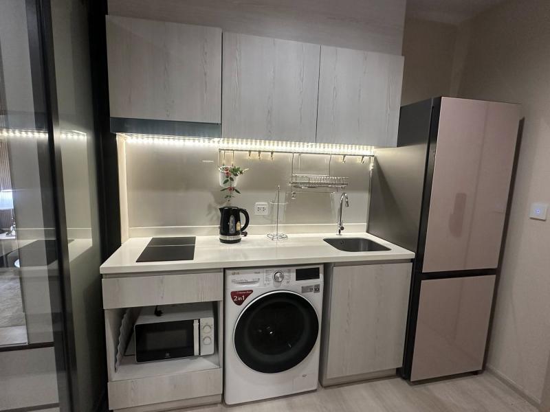 Life One Wireless Comfortable Safe 21st Floor BTS PloenChit