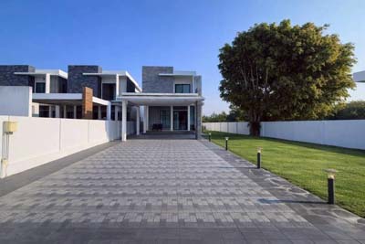 ขาย บ้านเดี่ยว แม่เหียะ ใกล้ ขนส่งเชียงใหม่ ใกล้สนามบิลชม.ใกล้ ถนนวงแหวน2 เพียง 500ม.  ที่ดินขนาดใหญ่ 179.9 ตรว. สามาระลงสระเพิ่มทำพูลวิลล่าได้ ราคา 11.9 ล้านบาท น้ำไม่เคยท่วม ขนาดที่ดิน 179.9 ตารางวา (ประมาณ 720 ตร.ม.)พื้นที่ใช้สอย 200 ตร.ม. สร้างเสร็จต้นปี 2022บ้านเดี่ยว ไม่มีค่าส่วนกลางตัวบ้านตั้งอยู่บนที่ดินขนาดใหญ่ โปร่ง โล่ง รับแสงธรรมชาติและลมได้ดี บรรยากาศสงบ เป็นส่วนตั