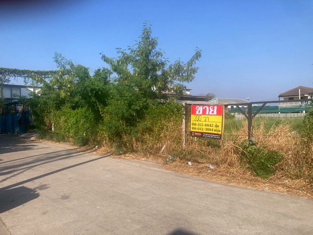 ZT926ขายที่ดินเปล่า ซอยทุ่งเศรษฐี แยก 3‬รามคำแหง2 ซอย 12 แยก 4เนื้อที่ 202 ตารางวา ถมแล้ว‬‭กว้าง 32 เมตร ลึก 25 เมตร ‬‭สถานที่ตั้งทรัพย์สิน : ซอย ทุ่งเศรษฐี แยก 3 ‭แขวงดอกไม้ เขตประเวศ กรุงเทพมหานคร‬‭สถานที่ไกล้เคียง-มหาวิทยาลัยรามคำแหง วิทยาเขตบางนา (รามคำแหง2)-โลตัสเอ็กซ์เพรส มหาวิทยาลัย รามคำแหง 2-ตลาดนัมเบอร์วัน ราม2-ตลาด สายหยุด-วัดทุ่งเศรษฐี‬‭ขาย 11,110,000 บาท/  55,000 ต่อตารางว