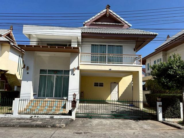 ให้เช่า 16,000 บาท/เดือน ขาย 4.5 ล้าน #เดอะกรีนเนอรี่ #แม่โจ้ #สันทราย บ้านเดี่ยว 2 ชั้น #เฟอร์นิเจอร์ครบ #หิ้วกระเป๋าพร้อมเข้าอยู่ได้เลย