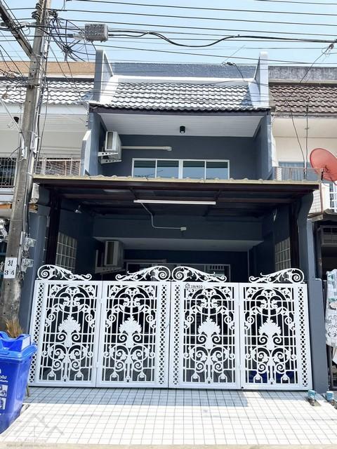 ให้เช่าทาวน์โฮม 2 ชั้น หมู่บ้านคลองจั่นวิลล่า 1 ซอยนวมินทร์ 32 เดินทางสะดวกราคาเช่า 22,000 บาท / เดือน ( สัญญาขั้นต่ำ 1 ปี ประกัน 2 เดือน ล่วงหน้า 1 เดือน )ที่ตั้ง ถนนนวมินทร์ ซอยนวมินทร์ 32 แขวงคลองกุ่ม เขตบึงกุ่ม กรุงเทพมหานครติดต่อ : คุณภัสพงณ์ 0634098164Line : deedee23https://www.facebook.com/profile.php?id=61581484955548เนื้อที่ 26 ตารางวา พื้นที่ใช้สอย 190 ตารางเมตร จำนวน 2 ชั้น 3 ห้องนอน 2 ห้องน้ำ จอดรถ 2 คัน (ในบ้าน 1 คัน , หน้า�