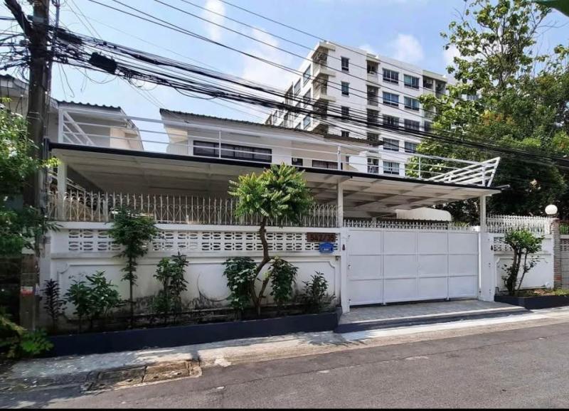 HR 9802 ให้เช่าบ้านเดี่ยว 2 ชั้น ประชาราษฎร์บำเพ็ญ 24 ห้วยขวาง