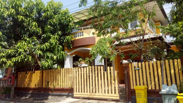 #ขายบ้านเดี่ยว 2 ชั้น หมู่บ้านเพลสแอนด์พาร์ค ประชาอุทิศ 90 อำเภอพระสมุทรเจดีย์ จังหวัดสมุทรปราการ#รายละเอียดและที่ตั้งทรัพย์-ขายบ้านเดี่ยว 2 ชั้นเนื้อที่ 50.7 ตารางวา-จำนวน 3 ห้องนอน 2 ห้องน้ำ จอดรถได้ 1 คัน-ต่อเติมด้านหลังเต็มพื้นที่-ตั้งอยู่หมู่บ้านเพลสแอนด์พาร์ค (Place & Park Prachauthirt 90) ตำบลนาเกลือ อำเภอพระสมุทรเจดีย์ จังหวัดสมุทรปราการ#สถานที่ใกล้เคียง-ใกล้โรงเรียนสา�