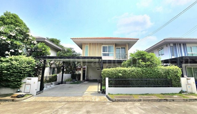 รหัสทรัพย์ N0890บ้านเดี่ยว คณาสิริ บางนา บางบ่อ ถูกสุดในโครงการที่ตั้ง : ถนนรัตนราช&nbsp;ตำบลบางบ่อ อำเภอบางบ่อ จังหวัดสมุทรปราการ 10560รายละเอียดทรัพย์-&nbsp;บ้านเดี่ยว 2 ชั้น&nbsp;ขนาด 50 ตารางวา พื้นที่ใช้สอย 150 ตารางเมตร- 3 ห้องนอน, 2 ห้องน้ำ, 1 ห้องครัว,&nbsp;2 ที่จอดรถ- บ้านสไตล์โมเดิร์นที่เรียบง่าย แต่มีฟังก์ชันการใช้งานครบ- บรรยากาศร่มรื่น พร้อมส่วนกลางขนาดใหญ่และพื้นที่สีเข�