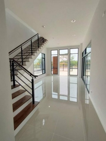 ให้เช่าโกดังและออฟฟิศ450ตร.มย่านบางใหญ่นนทบุรีซอยกัตนาบางม่วงใกล้ รพ.บางใหญ่ โรงถ่ายกันตนาอาคารสร้างใหม่ไฟฟ้า3เฟส30แอมป์ราคาเช่า 45,000 บาท / เดือน ( สัญญาขั้นต่ำ 2 ปี ประกัน 2 เดือน ล่วงหน้า 1 เดือน )ที่ตั้ง ถนนบางใหญ่-บางคูลัด ซอยกันตนา ตำบล บางม่วง อำเภอบางใหญ่ นนทบุรี 11140https://www.facebook.com/profile.php?id=61581484955548ติดต่อ : คุณภัสพงณ์ 063-409-8164Line : deedaa23เนื้อที่ 50 ตารางวา พื้นที่ใช้สอยประมาณ 450 ตารางเม