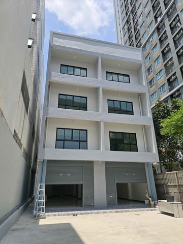 รหัสC7122 ให้เช่าอาคารพาณิชย์ขนาดใหญ่ 4ชั้น 2คูหา ใกล้สถานีเตาปูน ติดถนนใหญ่ เหมาะทำหลายธุรกิจ**ให้เช่า**ราคาเช่า 450,000 บาท/เดือน(ต่อรองได้)สนใจติดต่อโทร : 095-823 9789 คิทLine id : candy.456Line Add Friend : https://line.me/ti/p/rHhjrvhm_zโทร : 091-782 8924 ต้นLine : seng.456Line Add Friend : https://line.me/ti/p/iHsUxP2IlTอาคารพาณิชย์ขนาดใหญ่ 4ชั้น 2คูหา ใกล้สถานีเตาปูน ติดถนนใหญ่ เหมาะทำหลายธุรกิจ เนื้อที่ 125 ตารางวา พื้นที่ใช้สอยตัวตึกประมาณ 645 ตารางเมตร 8 ห้องนอน 6