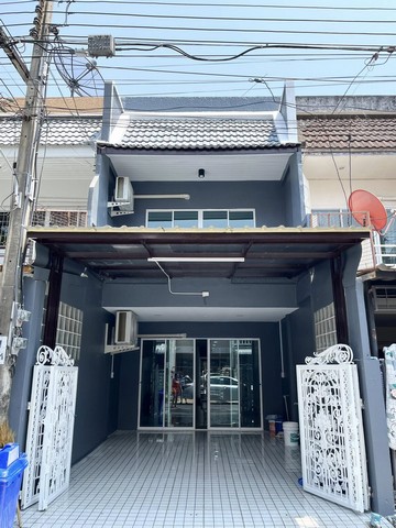 รหัสC7120 ให้เช่าทาวน์โฮม 2ชั้น รีโนเวทใหม่ ย่านถนนนวมินทร์ เฟอร์นิเจอร์ เครื่องใช้ไฟฟ้า พร้อมเข้าอยู่**ให้เช่า**ราคาเช่า 22,000 บาท/เดือน (ประกัน2 ล่วงหน้า1)สนใจติดต่อโทร : 095-823 9789 คิทLine id : candy.456Line Add Friend : https://line.me/ti/p/rHhjrvhm_zโทร : 091-782 8924 ต้นLine : seng.456Line Add Friend : https://line.me/ti/p/iHsUxP2IlTทาวน์โฮม 2ชั้น รีโนเวทใหม่ ย่านถนนนวมินทร์ เฟอร์นิเจอร์ เครื่องใช้ไฟฟ้า พร้อมเข้าอยู่เนื้อที่ 26 ตารางวา  พื้นที่ใช้สอย 190 ตารางเมต