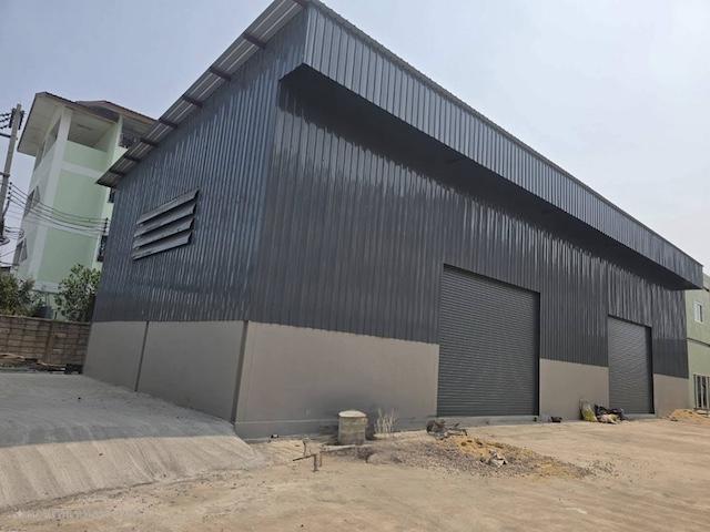  ให้เช่าโกดังพร้อมออฟฟิศ สมุทรสาคร พระราม 2 พื้นที่สีม่วง รถเทรลเลอร์เข้าได้ ใกล้ทางด่วนติดต่อ Agent คุณบัว (Bua)Tel: 093-646-4597LINE ID: Bua093ราคาเช่า 38,000 ถึง 80,000 บาทต่อเดือนประเภท โกดัง คลังสินค้า โรงงานที่ตั้ง พระราม 2 ซอย 4 ตำบลท่าทราย อำเภอเมือง สมุทรสาครขนาดพื้นที่พื้นที่ใช้สอย 200 ถึง 400 ตารางเมตรที่ดินรวมประมาณ 1 ไร่มี 2 ยูนิต บ้านเลขที่แยกอาคารและฟังก์ชันโกดังหน้ากว้าง 20 ถึง 30 เมตร