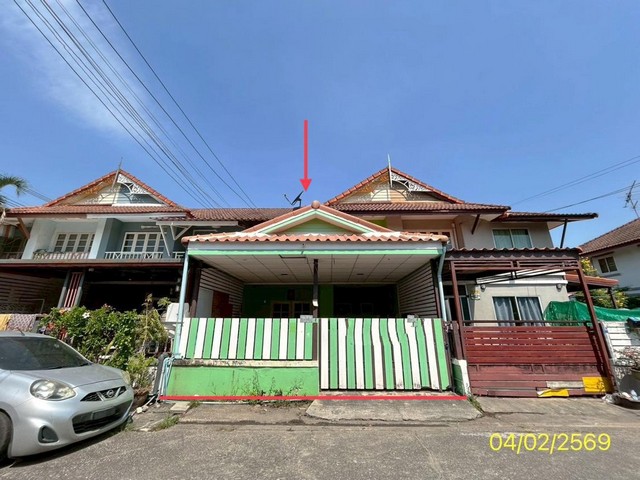   ขาย บ้านเดี่ยว/ทาวน์เฮ้าส์/คอนโด โครงการ บ้านพฤกษา 9  ถนน/ซอย เลียบคลอง 3 ตำบล คลองสาม อำเภอ คลองหลวง จังหวัด ปทุมธานี  ราคาโปรโมชั่น 1,007,000     บาท    ลดจาก    1,400,000  บาท ราคาโปรโมชั่นตั้งแต่วันที่ 1 เมษายน 2569 – 30 มิถุนายน 2569  รายละเอียดทรัพย์ -  เนื้อที่ 20.60 ตร.ว.  พื้นที่ใช้สอย 129.00 ตร.ม. -  3 ห้องนอน 2 ห้องน้ำ  -  1 ที่จอดรถ  -  บ้านหันไปทางทิศ ใต้  พิกัดทรัพย์ : https://maps.app.goo.gl/tLkQyNifKQaTXcaz8  สถานที่ใกล้เคียง   -�