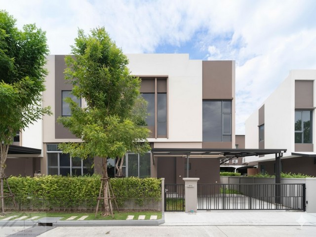 ให้เช่า - ขายด่วน บ้านแฝด 2 ชั้น 153 ตร.ม. บ้านกลางเมือง The Edition สุขุมวิท–อ่อนนุช ซอยอ่อนนุช 70-1 *** ราคาเช่า 70,000 บาท/เดือน ลงเฟอนิเจอร์ให้ (ถ้าไม่มีเฟอนิเจอร์ 60,000/เดือน )*** ราคาเพียง 8,690,000 บาท (ต่ำกว่าราคาโครงการ) ติดต่อ::  ชยา โทร/ID Line:: 0942823961   Link Line:: https://line.me/ti/p/3xFA1An8Kcรหัส# T26-578บ้านกลางเมือง The Edition สุขุมวิท–อ่อนนุช ซอยอ่อนนุช 70/1 • เนื้อที่ 41 ตรว • พื้นที่ใช้สอย 153 ตร.ม. • 3 ห้องนอน• 3 ห้องน้ำ • 2 ที่จอดรถ• บ้า�