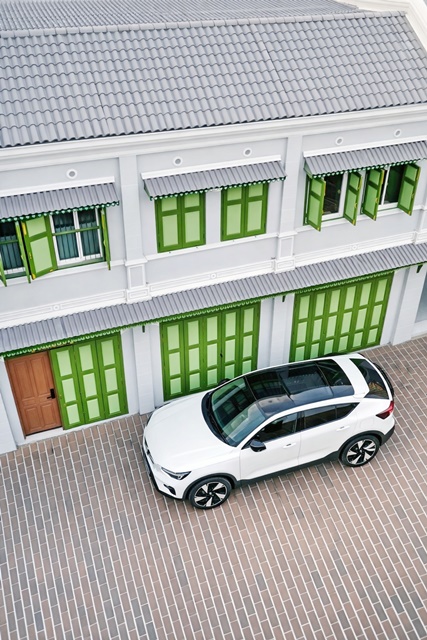 ใกล้MRTวัดมังกร 800ม.  MRTสามยอด 700ม.  รีโนเวทใหม่ ใกล้ตลาดสำเพ็ง 2นอน 2น้ำ เยาวราช อาคารพาณิชย์ 2.5 ชั้น 20 ตร.วา. 160 ตร.ม. 39,999-54,999B-M. ทำเลค้าขายชั้นนำ ใจกลางเยาวราช เหมาะสำหรับธุรกิจค้าส่ง ร้านอาหาร คาเฟ่ หรือโฮสเทล รายล้อมด้วยแหล่งการค้า แหล่งท่องเที่ยวเชิงวัฒนธรรม  และชุมชนขนาดใหญ่ เดินทางสะดวกตลอดวัน  เชื่อมต่อหลายเส้นทางMRT WatMangkon800m MRT SamYot 700m. Sampeng Newly renovated beautiful 2bed 2bath commercial building on Yaowarat Road 2.5story building 20sq.