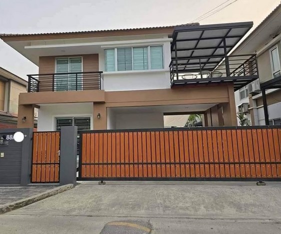 RH02141 ให้เช่าบ้านเดี่ยว โครงการเอโทล มัลดีฟส์ ปาล์ม บางนา-วงแหวน, กม7   อยู่ใกล้เมกาบางนา3นาทีโครงการ , เอโทล มัลดีฟส์ ปาล์ม บางนา-วงแหวน, กม7ที่อยู่ ตำบล บางแก้ว อำเภอบางพลี สมุทรปราการ 10540บ้านเดี่ยว 2 ชั้น พื้นที่ 60 ตร.ว.  พื้นที่ใช้สอย 180ตร.ม., 3 ห้องนอน, 2 ห้องน้ำ, 1 ห้องครัวใน 1ครัวนอกห้องรับแขก โซฟา ชั้นวางทีวี ทีวี โต๊ะทานข้าว6ที่นั่ง พร้อมแอร์ไม่รับสัตว์เลี้ยงราคาเช่า 38,