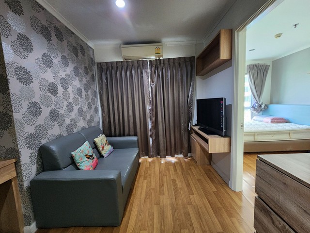 คอนโดให้เช่า ลุมพินี พาร์ค ริเวอร์ไซด์ พระราม 3 ขนาด 1 นอน 29 ตรม. เฟอร์ built-in วิวแม่น้ำรายละเอียด (รหัสทรัพย์ C2-0521)- อาคาร A(ใกล้แม่น้ำ) ชั้น 4 เห็นทั้งวิวแม่น้ำ และสวน - พื้นที่ใช้สอย 29 ตร.ม., 1 ห้องนอน, 1 ห้องน้ำ, 1 เครื่องปรับอากาศ,- พร้อมเฟอร์นิเจอร์  Built-In อย่างดี พร้อมเครื่องใช้ไฟฟ้า LCD TV ตู้เย็น ไมโครเวฟ ครบสาธารณูปโภค- ห้องออกกำลังกาย (Fitness), สระว่ายน้ำ , ที่จอดรถ, ระบบรักษาความปลอ�