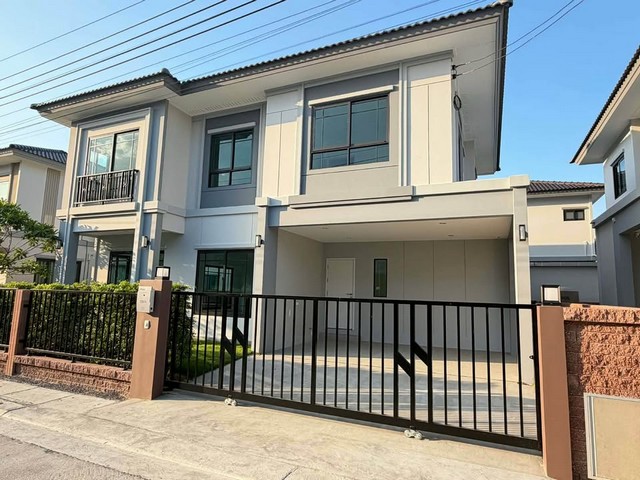 PP490 ขายบ้านเดี่ยว 2 ชั้น โครงการ เดอะแพลนท์ บางนา-วงแหวน The Plant Bangna-Wongwaen ถนนสุขาภิบาล 2 บ้านหันทิศใต้ ราคาพิเศษ 6,990,000 บาท ปรับลดด่วนจาก 7.9 ล้านบาทติดต่อ คุณช่อผกา โทร 0616198565 LINE 0616198565สำรอง LINE 0812523279 ส่งลิ้งก์ไว้ได้เลย-ขายบ้านเดี่ยว 2 ชั้น โครงการ เดอะแพลนท์ บางนา-วงแหวน The Plant Bangna-Wongwaen-บ้านใหม่-เจ้าของไม่เคยอยู่ -พื้นที่ใช้สอย 180 ตรม. -ที่ดินขนาด 50 ตรว. -4 ห้อนอน 3 ห้องน้ำ -2 ที่จอดรถ-บ้านใหม่ เจ้าข�