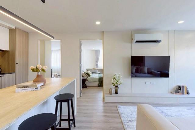 ขายคอนโดห้องมุม วิวดอย นครพิงค์คอนโด ถ.ห้วยแก้ว ใกล้นิมมาน–MAYAขายคอนโดทำเลดีมาก นครพิงค์คอนโด ถนนห้วยแก้ว ห้องมุมขนาดใหญ่ วิวดอยสุเทพ อยู่ในโซนนิมมาน เดินทางสะดวก เหมาะสำหรับอยู่อาศัยเอง หรือซื้อไว้ลงทุนปล่อยเช่ารายละเอียดห้อง ขนาด 80 ตร.ม. ชั้น 8 2 ห้องนอน 2 ห้องน้ำ ห้องมุม โปร่ง โล่ง ลมดี วิวดอยสุเทพ บรรยากาศดี ทำเลห้วยแก้ว ใกล้นิมมานและ MAYAสถานที่ใกล้เคียง 5 