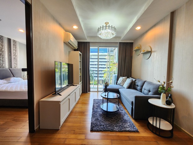 Abstract Phaholyothin ParkBTS:  Ha Yaek Lat Phrao Size: 44.85  sqm.,  1 bedroom    1  bathroomFloor: 4 Park  view Rental price: 20,000baht/month Ref.:375627Listing Detail: www.rent-bangkok-condo.com/properties/375627Co-agents are welcome. - - -Contact us for more information or arrange a viewing:Email. rbc.rentbangkokcondo@gmail.comCall. 066-0588-655Line ID: @rentbangkokcondohttps://lin.ee/9cMeMxeWhatsapp: 0660588655Wechat 微信: rentbangkokcondo 