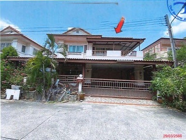    ขาย บ้านเดี่ยว/ทาวน์เฮ้าส์/คอนโด โครงการ ขาย บ้านเดี่ยว  อำเภอเมืองปทุมธานี ปทุมธานี   ตำบลหลักหก อำเภอเมืองปทุมธานี ปทุมธานี   ราคาโปรโมชั่น 3,196,000     บาท    ลดจาก   4,609,000    บาท ราคาโปรโมชั่นตั้งแต่วันที่  13 มีนาคม - 31 พฤษภาคม 2569  รายละเอียดทรัพย์ -  เนื้อที่ 0-0-56  ตารางวา   -  1 ที่จอดรถ  -  บ้านหันไปทางทิศ ตะวันตกเฉียงใต้  พิกัดทรัพย์ : https://maps.app.goo.gl/eL6q1dDhpN6oTHPk6  สถานที่ใกล้เคียง   -  มหาวิทยาลัย�