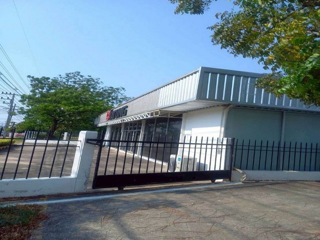 TEL:088-559 5199 คุณเอLine:https://line.me/ti/p/C0eGe0whLXให้เช่าโกดัง คลังสินค้า อมตะนคร ชลบุรีที่ตั้งทรัพย์  หมู่ที่ 6 ต.หนองไม้แดง ชลบุรีให้เช่า 147,000 / เดือนเนื้อที่ 700  ตารางเมตร เหมาะสำหรับ  :  สำนักงาน , คลังเก็บสินค้าพื้นที่เพิ่ง ทำระบบน้ำ ไฟ แอร์ ใหม่ !! พร้อมเข้าอยู่ทันที มีที่จอดรถหลายคัน รถบรรทุกเข้าได้T : A13                               