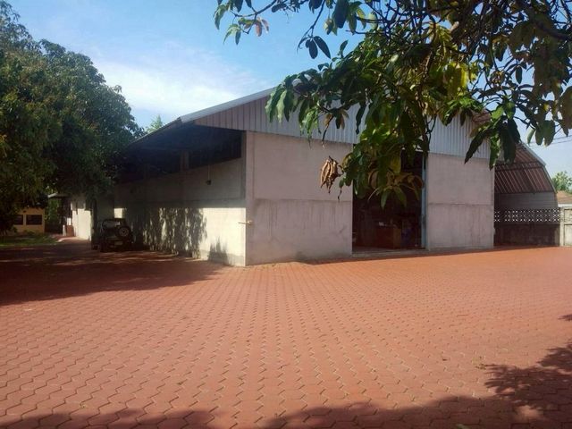 ขายด่วนสุดๆ เพียง 6 ล้าน #แม่โป่ง #ดอยสะเก็ด กิจการโรงงานเย็บผ้า ซื้อวันนี้ เริ่มงานได้ทันที #เหมาะสำหรับนักลงทุน / เจ้าของธุรกิจที่ต้องการเริ่มงานทันที โรงงานครบเซ็ต ราคานี้หาไม่ได้ง่ายเนื้อที่รวม 1 ไร่ 3 งาน 46.6 ตร.วารายละเอียดโรงงานอาคารโรงงาน ขนาดประมาณ 446.20 ตร.ม.แบ่งเป็น 5 ห้อง + โกดังเก็บสินค้าเหมาะสำหรับโรงงานเย็บผ้า หรือธุรกิจการผลิตอื่นๆอาคารออฟฟิศ 79.20 ต�