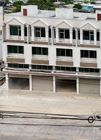 ให้เช่าอาคารพาณิชย์พร้อมโกดัง รีโนเวทใหม่ทั้งหลัง พร้อมเช่า ขนาด 2และ4ยูนิต ซอยสะแกงาม-บางขุนเทียน ห่างจากถนนกาญจนาภิเษกเพียง 200เมตร การคมนาคมได้หลายเส้นทาง(ดูรายละเอียด) ใกล้โลตัสพระราม2 โรงพยาบาลนครธน PMG. บางปะกอก8 บางมดติดต่อ อรัชพร 081-4-888-799Line id:house169ราคาเช่า/2ยูนิต 60,000./เดือนประกัน 3เดือนล่วงหน้า 1 เดิอนสัญญา 3 ปีรายละเอียดอาคารพาณิชย์สูง 4ชั้น และโกดัง พร้อมที่จอด�