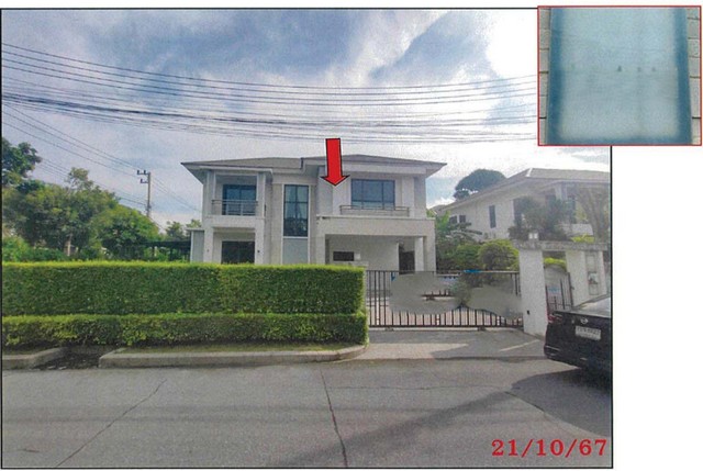   ขาย บ้านเดี่ยว/ทาวน์เฮ้าส์/คอนโด โครงการ ขาย บ้านเดี่ยว อำเภอเมืองปทุมธานี ปทุมธานี  ตำบลบ้านกลาง อำเภอเมืองปทุมธานี  ปทุมธานี  ราคาโปรโมชั่น  9,488,000    บาท    ลดจาก   18,150,000    บาท ราคาโปรโมชั่นตั้งแต่วันที่  13 มีนาคม - 31 พฤษภาคม 2569  รายละเอียดทรัพย์ -  เนื้อที่ 0-1-0  ตารางวา   -  1ที่จอดรถ  -  บ้านหันไปทางทิศ  เหนือ  พิกัดทรัพย์ : https://maps.app.goo.gl/Mf4HiUyqJ74bgb496  สถานที่ใกล้เคียง   - ตลาดพูนทรัพย์ 1.9  km. -  เดอ�