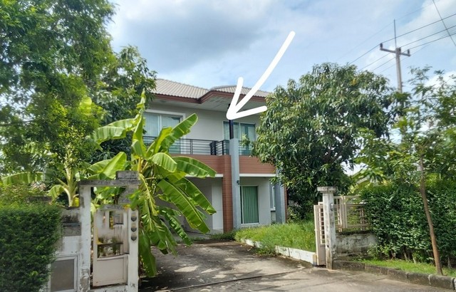    ขาย บ้านเดี่ยว/ทาวน์เฮ้าส์/คอนโด โครงการ ขาย บ้านเดี่ยว อำเภอลำลูกกา ปทุมธานี   ตำบลลาดสวาย อำเภอลำลูกกา ปทุมธานี   ราคาโปรโมชั่น     4,270,000    บาท    ลดจาก  6,710,000   บาท  ราคาโปรโมชั่นตั้งแต่วันที่  13 มีนาคม - 31 พฤษภาคม 2569  รายละเอียดทรัพย์ -  เนื้อที่  0-0-92.1 ตารางวา   -  1 ที่จอดรถ  -  บ้านหันไปทางทิศ  ใต้  พิกัดทรัพย์ : https://maps.app.goo.gl/ijayFtwnyErvPTxQA  สถานที่ใกล้เคียง   -  โฮมโปร & เมกาโฮม ลำลูกกา 4.6 km. -  ตลาดมา�