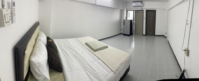 ขายถูกพิเศษห้องปรับปรุงใหม่ พร้อมอยู่ คอนโดทวีทรัพย์ รามคำแหง 24 แยก 20 หลัง กกท และ ม.รามคำแหง (ซ.The Nine พระราม9) บางกะปิ ขนาด 26 ตรม. กรุงเทพ ที่ตั้ง: รามคำแหง 24 แยก 22 หัวหมาก บางกะปิ กรุงเทพมหานคร 10240 หัวหมาก,บางกะปิ ,กรุงเทพ จุดเด่น:- ราคาถูกพิเศษ - ห้องปรับปรุงใหม่ พร้อมอยู่- สิ่งอำนวยความสะดวก ภายในอาคารครบครัน เช่น มินิมาร์ท, เครื่องซักผ้าหยอดเหรียญ,ตู้น้ำหยอดเหรียญ   เจ